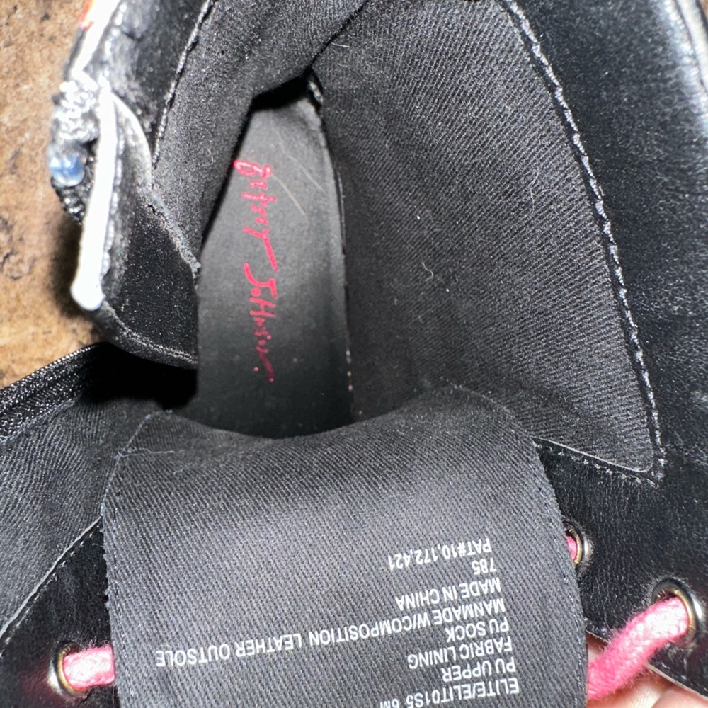 Betsey Johnson Elite Boots - Picture 4 of 4